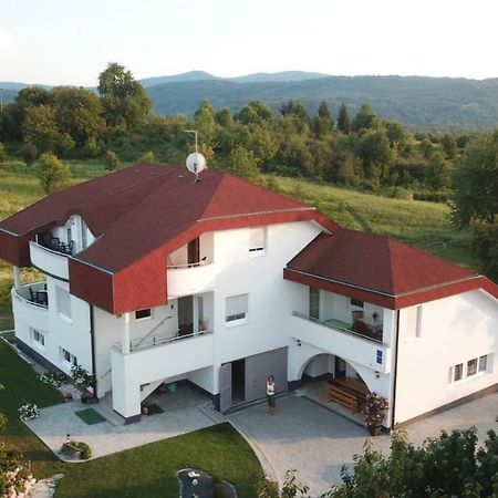 Guest House Melody Dreznik Grad Exterior photo