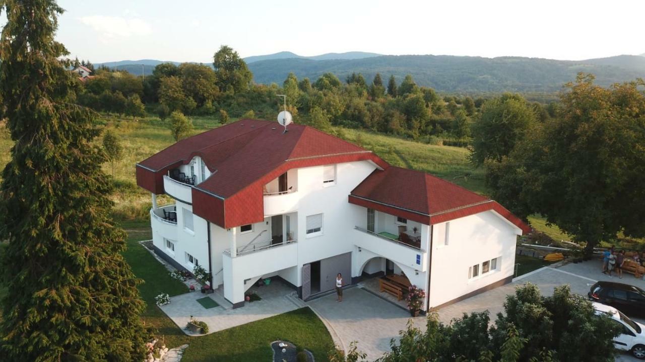 Guest House Melody Dreznik Grad Exterior photo